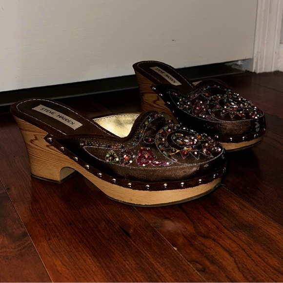 Beaded Clogs🤎 - Picture 2 of 5